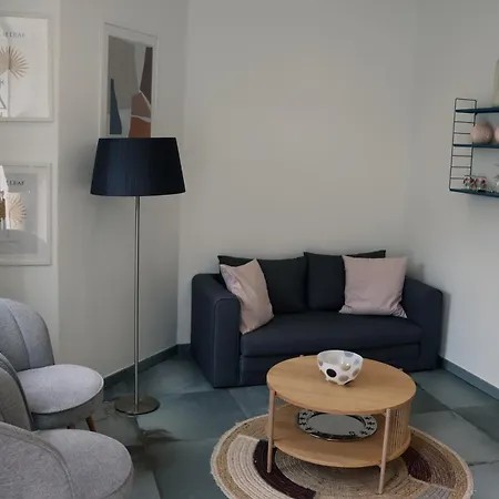 Petite מלון הדרסלב